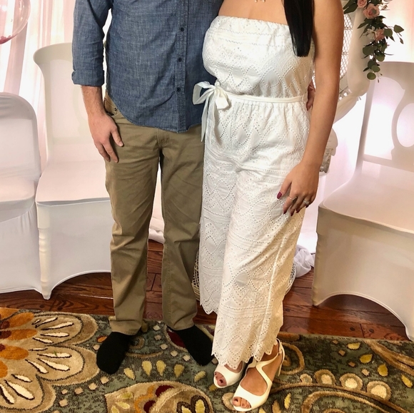 HP🎉 🕊️Express White Eyelet Lace Jumpsuit - Size M - Picture 12 of 12